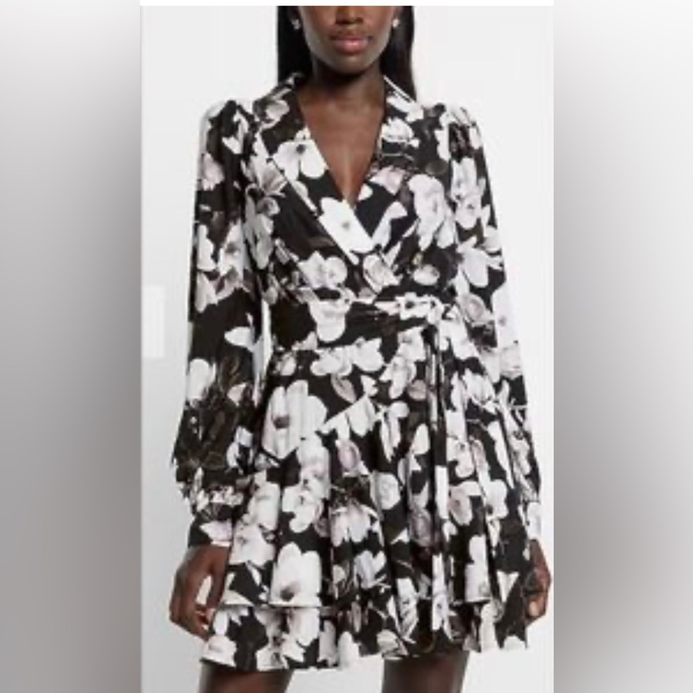 Express All Over Floral Print Dress Medium Mini Puff Sleeve Double Button Cuff